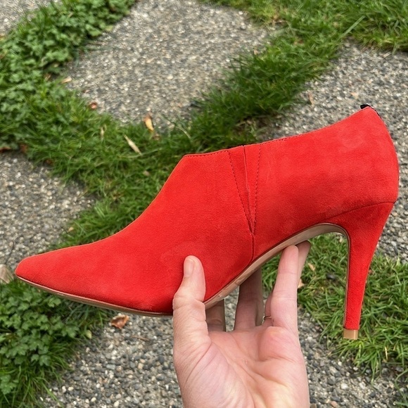 BODEN Low Cut Suede Bootie with High Heel Size 39 - Picture 13 of 16